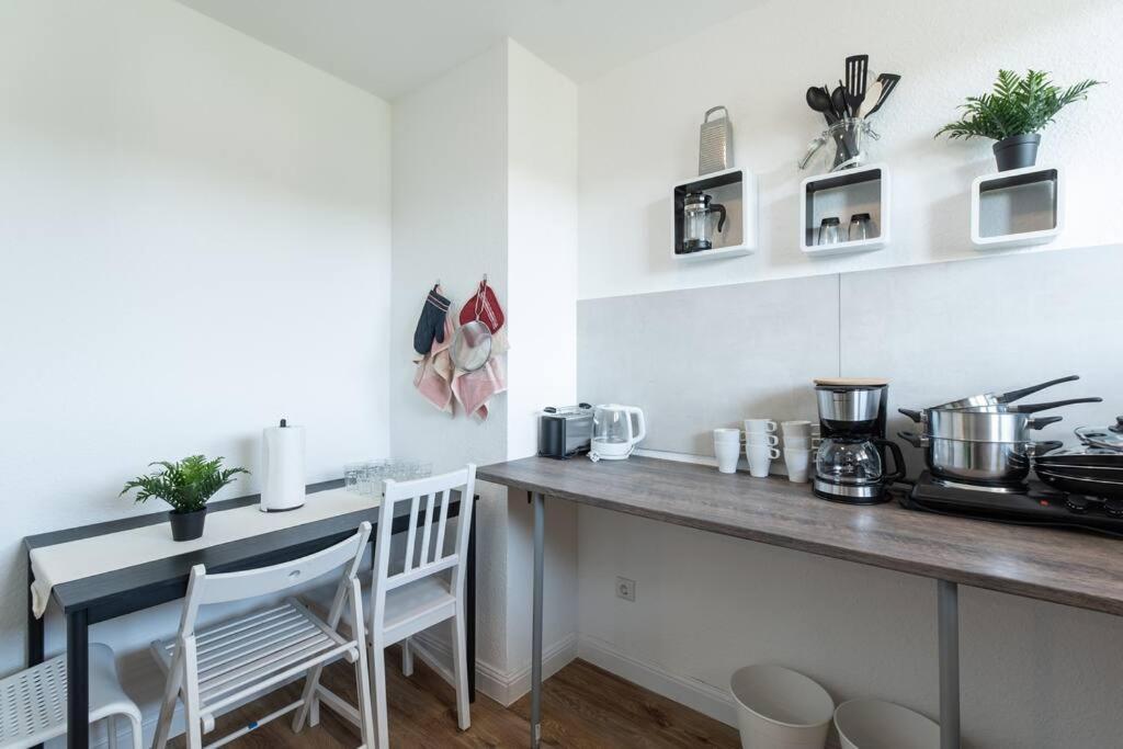 Nature Inspiration Apartment With Balcony & Grill Bbq In Duisburg Mitte Central Station 10 Mins & Big Tv With Photo Lights Eksteriør bilde