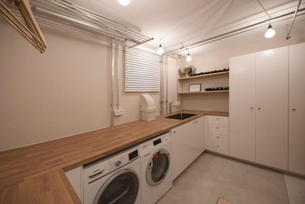 Nature Inspiration Apartment With Balcony & Grill Bbq In Duisburg Mitte Central Station 10 Mins & Big Tv With Photo Lights Eksteriør bilde