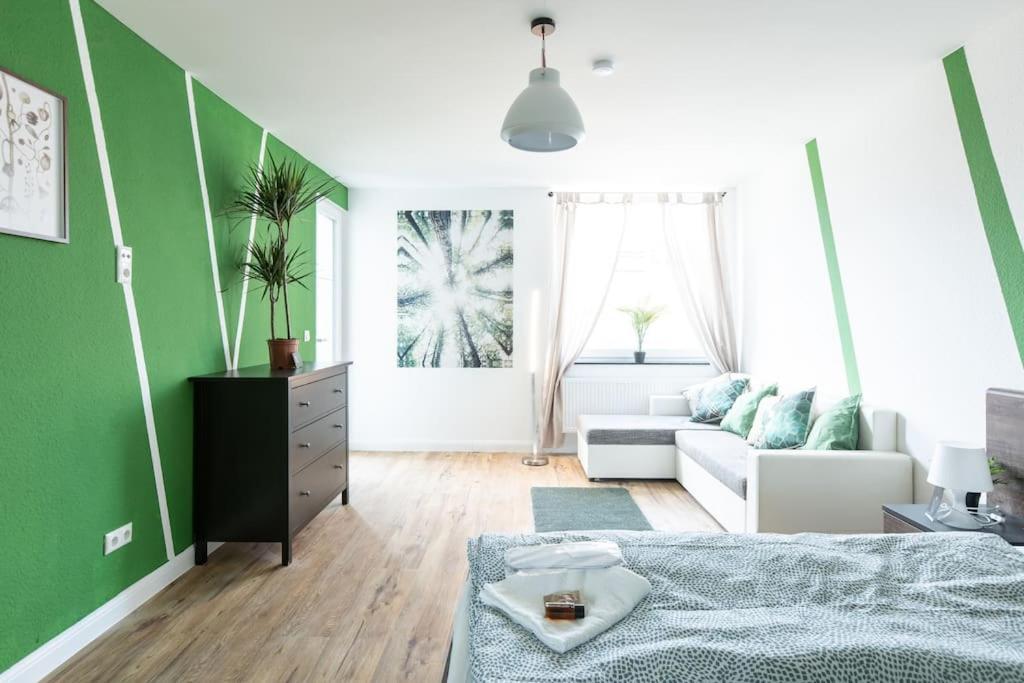 Nature Inspiration Apartment With Balcony & Grill Bbq In Duisburg Mitte Central Station 10 Mins & Big Tv With Photo Lights Eksteriør bilde